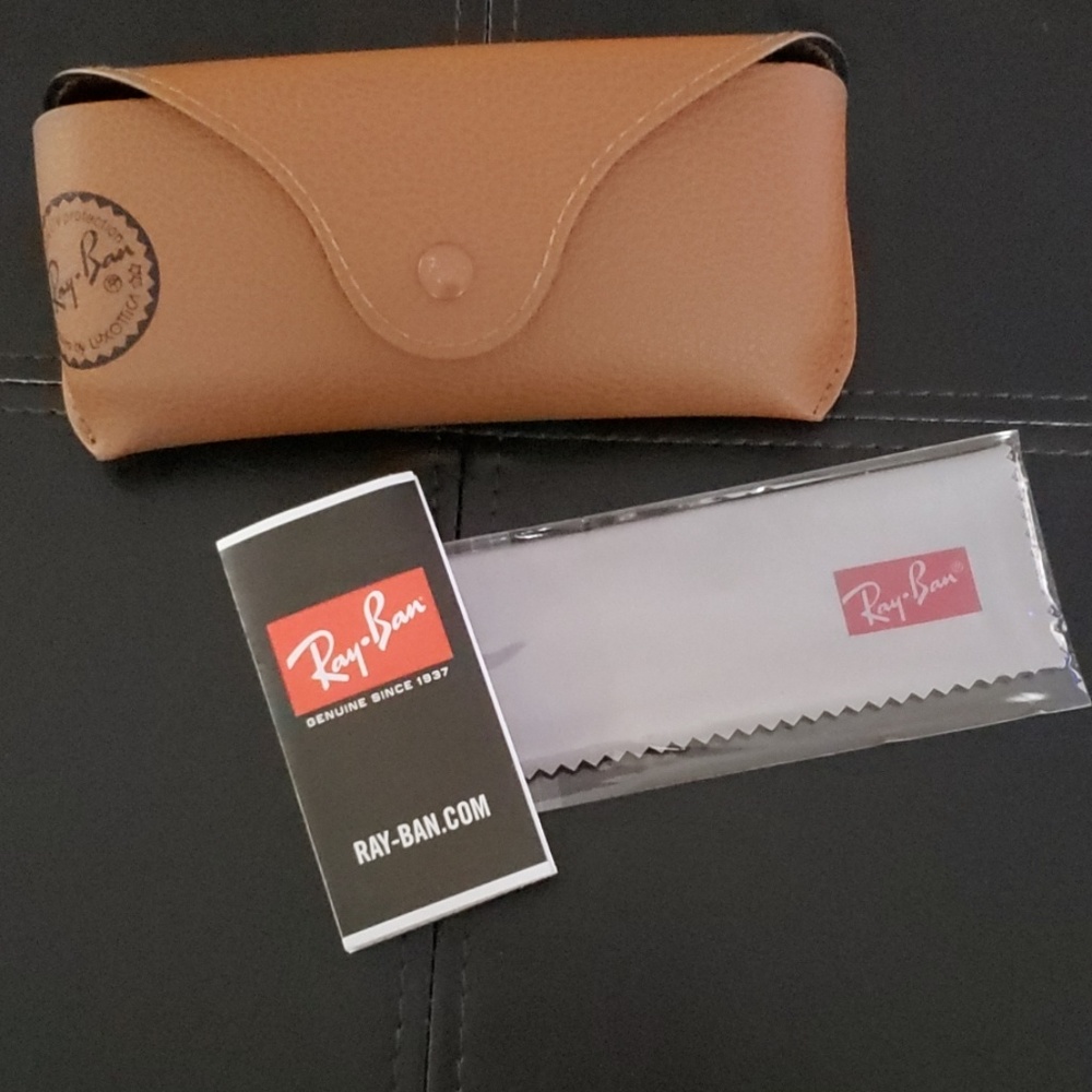 NEW Authentic Ray Ban case